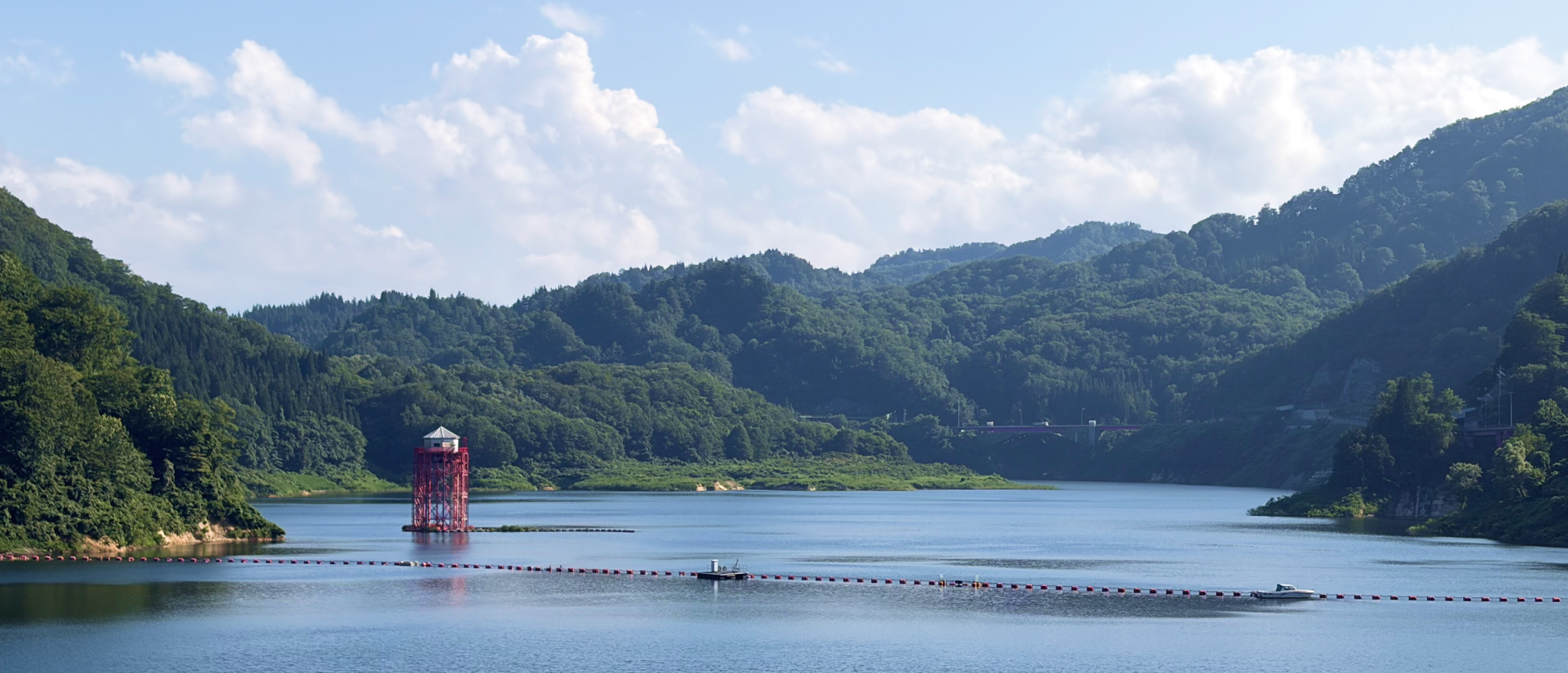 貯水湖